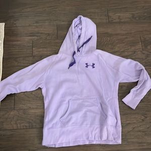 Women’s large Under Armour sweat shirt